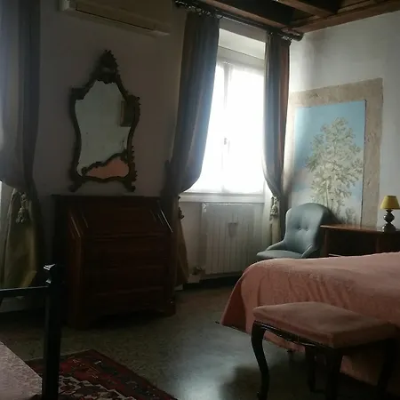 Palazzo Camozzini Apartment